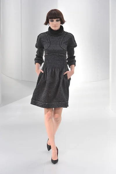 Look 18